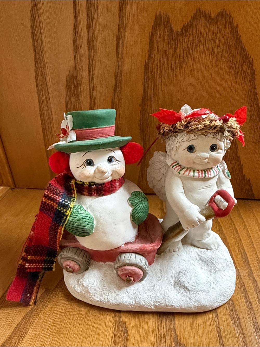 Dreamsicles “Snow Ride” #10468 Christmas Snow Figurine 1998 Perfect Condition